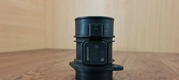Renault Laguna III Mass air flow meter 8200682558