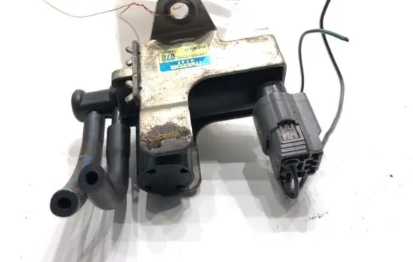 Mazda 5 Fuel pressure regulator 1397000700