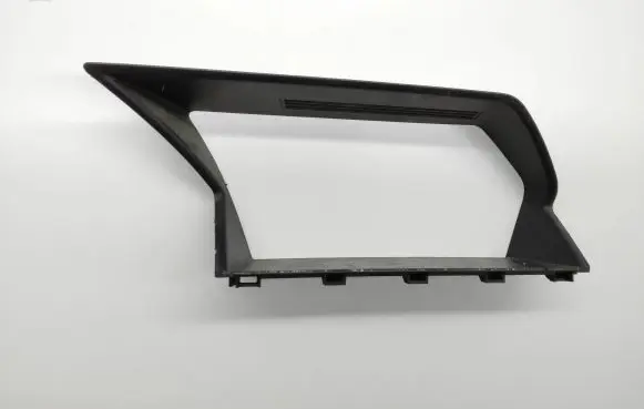 Mercedes-Benz GLK (X204) Radio/GPS head unit trim A2046801989 07043000