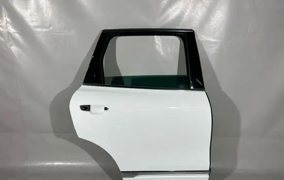 Volkswagen Touareg II Rear door 7P0833312