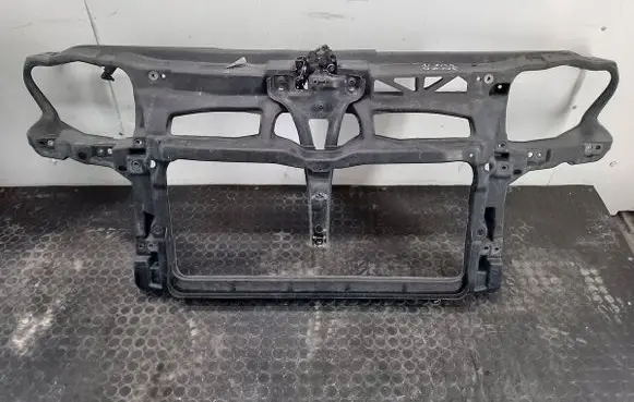 Volkswagen Golf IV Radiator support slam panel