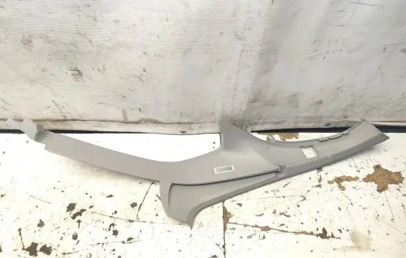 BMW 3 E90 E91 (D)pillar trim (top) 7130667 003990012400 15300810