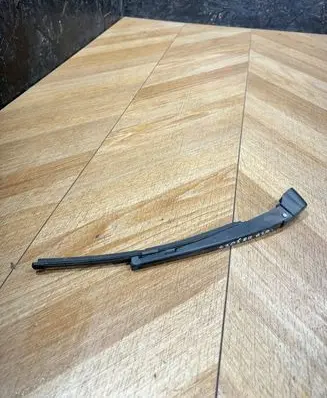 Mercedes-Benz C W205 Rear wiper blade arm A1768240019