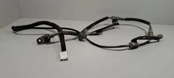 Hyundai Santa Fe ABS wheel speed sensor 95681B000