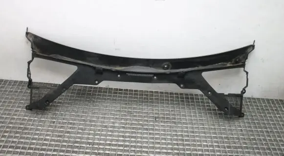 Jaguar XE Wiper trim GX734105BL