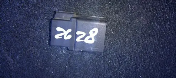 Jaguar XJ X308 Other relay LNA6706AA V23136-A1-X9