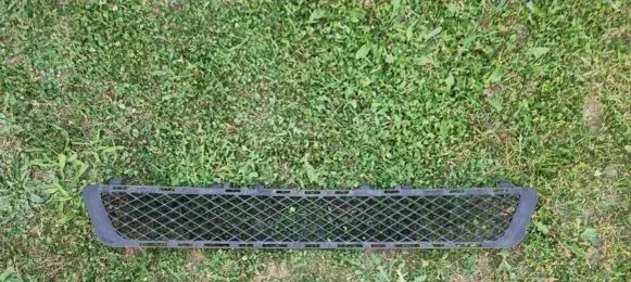 Mercedes-Benz E W212 Front bumper lower grill A2128850523