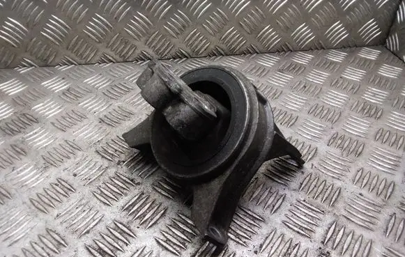 Opel Zafira B Engine mount bracket 24427298