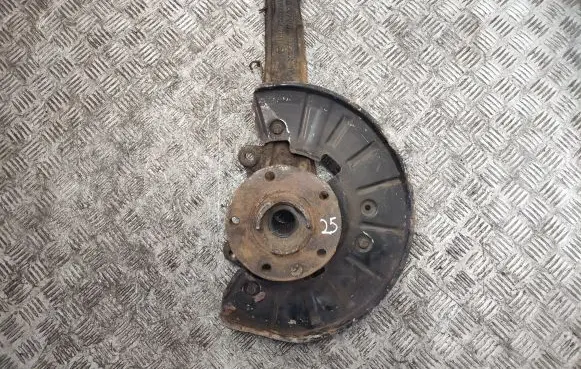 Volkswagen Touareg I Front wheel hub 7L0407257A