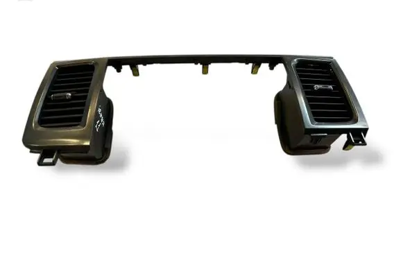 Toyota Sienna XL30 III Dash center air vent grill