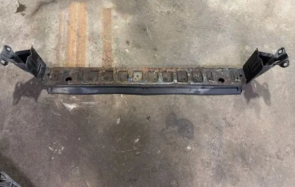 Volvo S80 Bottom radiator support slam panel 