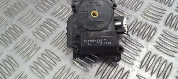 Mitsubishi Space Wagon Air flap motor/actuator 0637006241 063700-6241