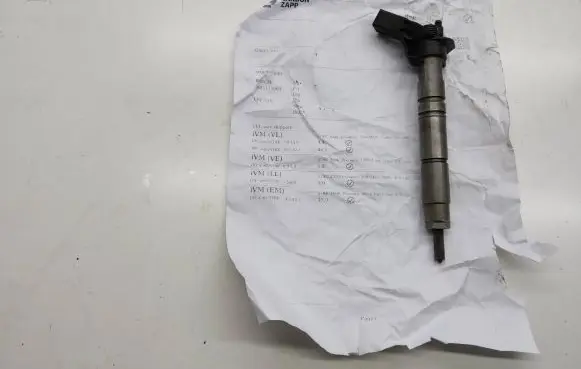 Mercedes-Benz C W204 Fuel injector 0445115064