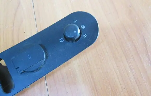 Seat Leon (1P) Wing mirror switch 5P0959565 2766