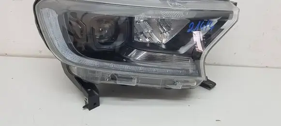 Ford Ranger Headlight/headlamp J83B13E014AB E1335482R E1335483R