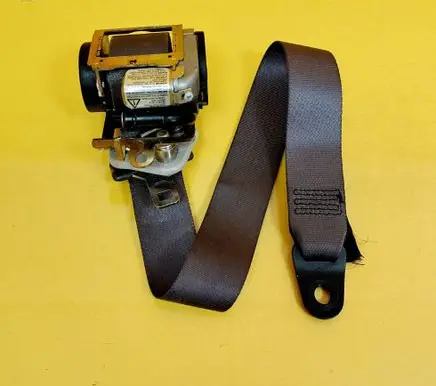 Mazda 323 F Front seatbelt BJ3D57L90