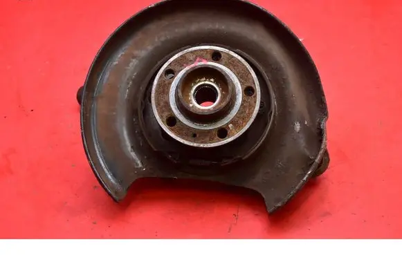 Volvo XC90 Front wheel hub spindle knuckle