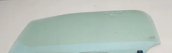 Citroen DS3 Sliding door window/glass 