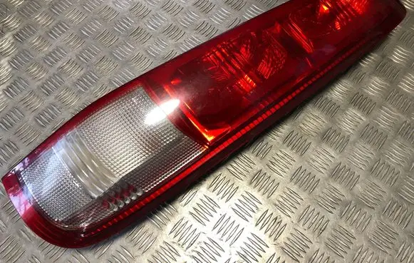Nissan X-Trail T30 Rear/tail lights B46R