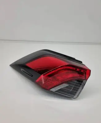 Toyota RAV 4 (XA50) Rear/tail lights