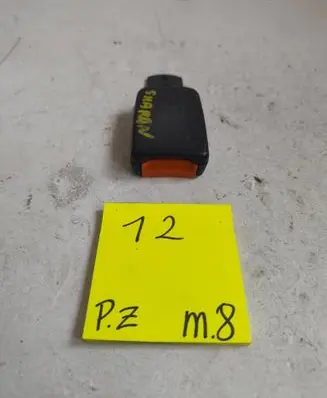 Volkswagen Sharan Rear seatbelt buckle 293847982