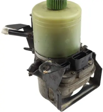 Volkswagen Polo IV 9N3 Power steering pump 6Q0423371