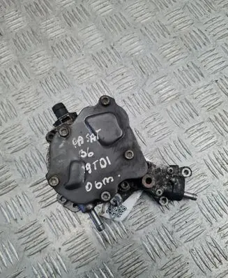 Volkswagen PASSAT B6 Vacuum pump