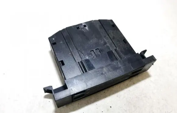 KIA Sorento CD/DVD changer 