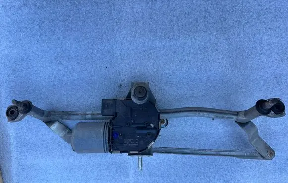 Volkswagen Caddy Front wiper linkage and motor 2K1955119F H061S0715 3397021952