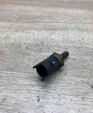 BMW 5 E39 Coolant temperature sensor 1703993