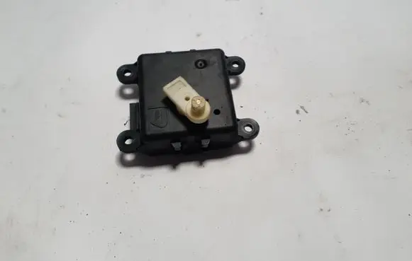 Nissan Terrano A/C air flow flap actuator/motor 