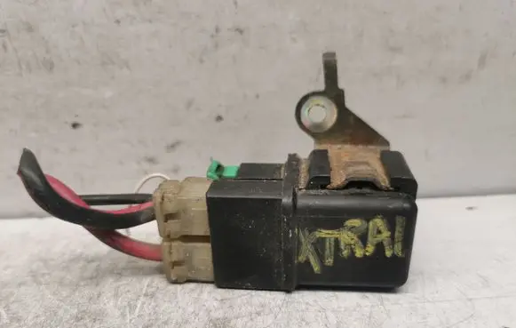 Nissan X-Trail T30 Glow plug pre-heat relay