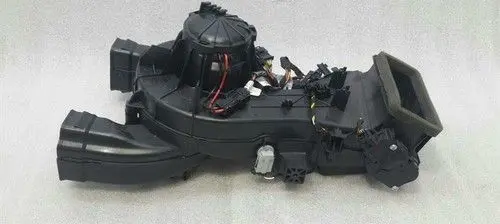 Mercedes-Benz GLE (W166 - C292) Heater blower motor/fan resistor A1668300008