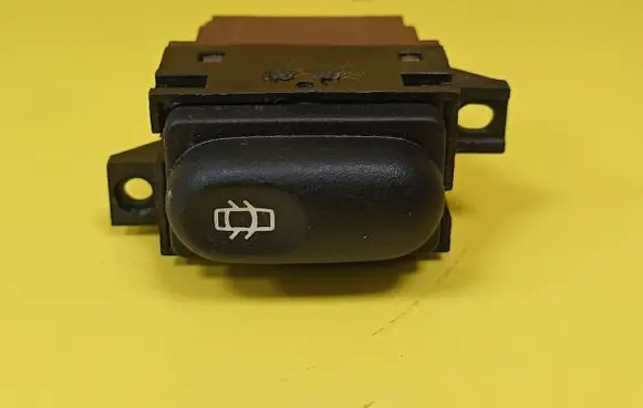 Renault Laguna I Central locking switch button 