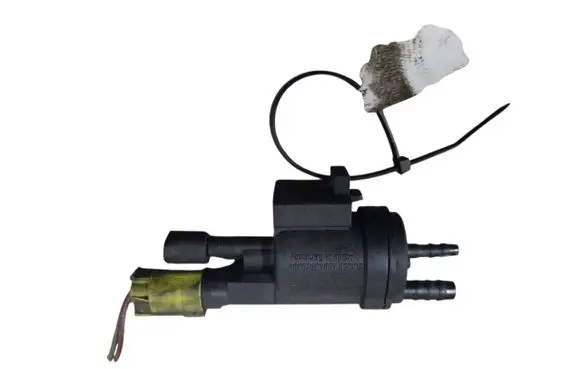 Mercedes-Benz E W212 Vacuum valve 0025401497 48B43625B00