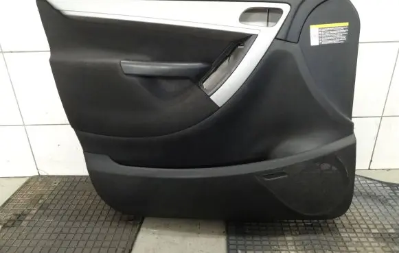 Citroen C4 Grand Picasso Front door card panel trim