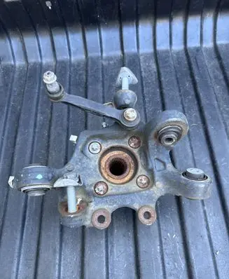 BMW X3 F25 Rear wheel hub 6790498
