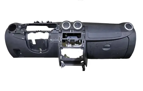 Dacia Sandero Dashboard 8200739433 39766M 1011367