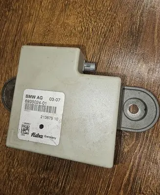 BMW X5 E70 Antenna control unit 693502401