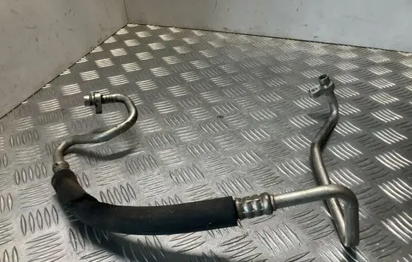 Nissan Juke I F15 Air conditioning (A/C) pipe/hose 924901KK1A