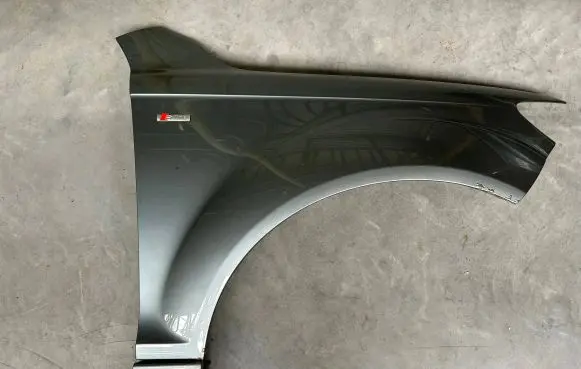 Audi Q7 4L Fender
