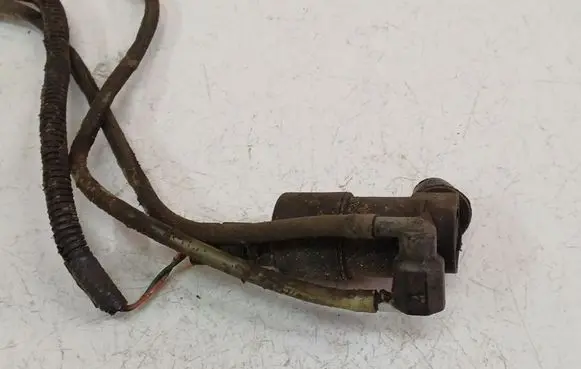 Nissan Almera Tino Windscreen/windshield washer pump 