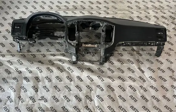 Mitsubishi Pajero Dashboard 8000A18600003