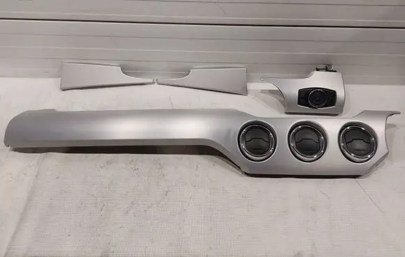 Ford Mustang VI Dashboard glove box trim FR3B63044A92 FR3B63044A92CRSMKT FR3Z6304338CE