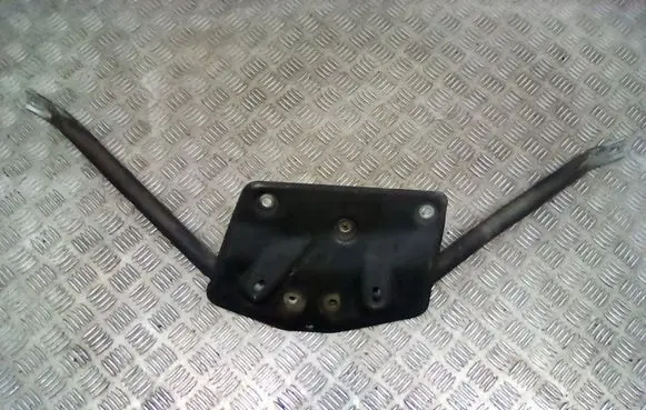 BMW 5 GT F07 Radiator support slam panel bracket 