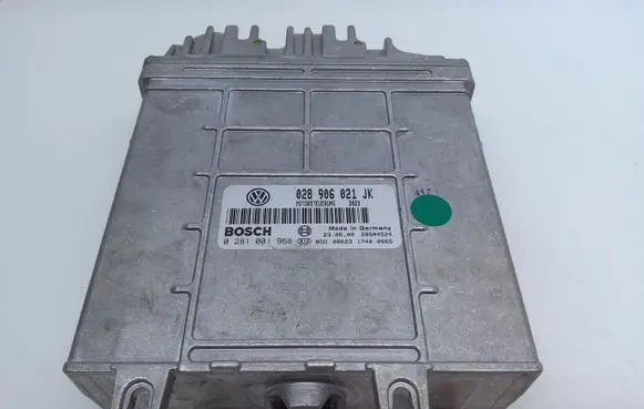 Ford Galaxy Engine control unit/module 028906021