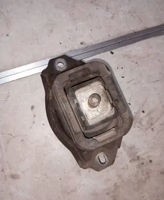 Land Rover Range Rover Sport L320 Engine mount bracket KKB500441G 3618398125