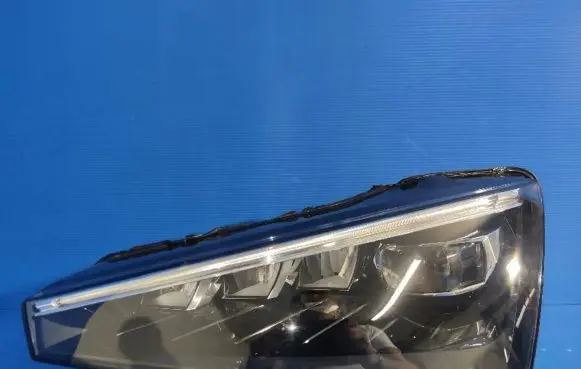Skoda Scala Headlight/headlamp 657941015A