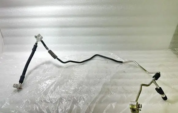 Volkswagen Touareg I Air conditioning (A/C) pipe/hose 7L6820750AJ