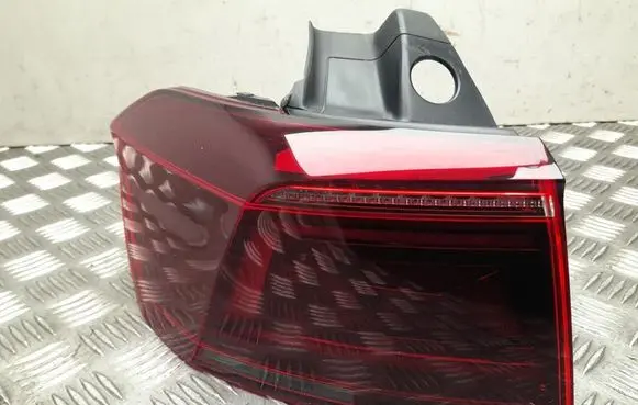 Volkswagen PASSAT B8 Rear/tail lights 3G9945207P